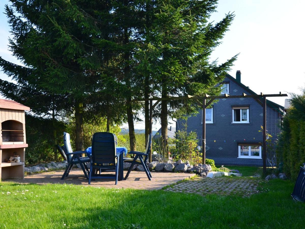Holiday Home With Garden Neustadt am Rennsteig Rum bild