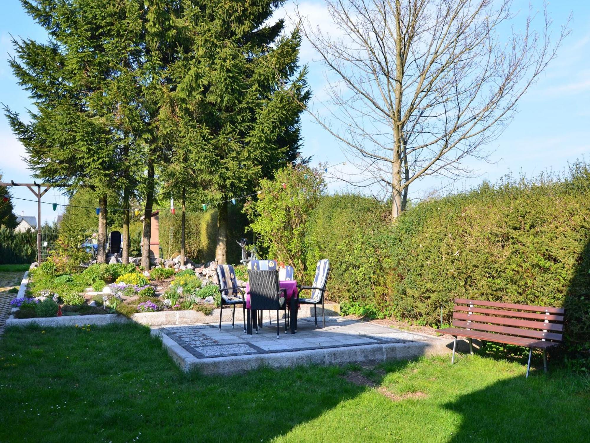 Holiday Home With Garden Neustadt am Rennsteig Exteriör bild